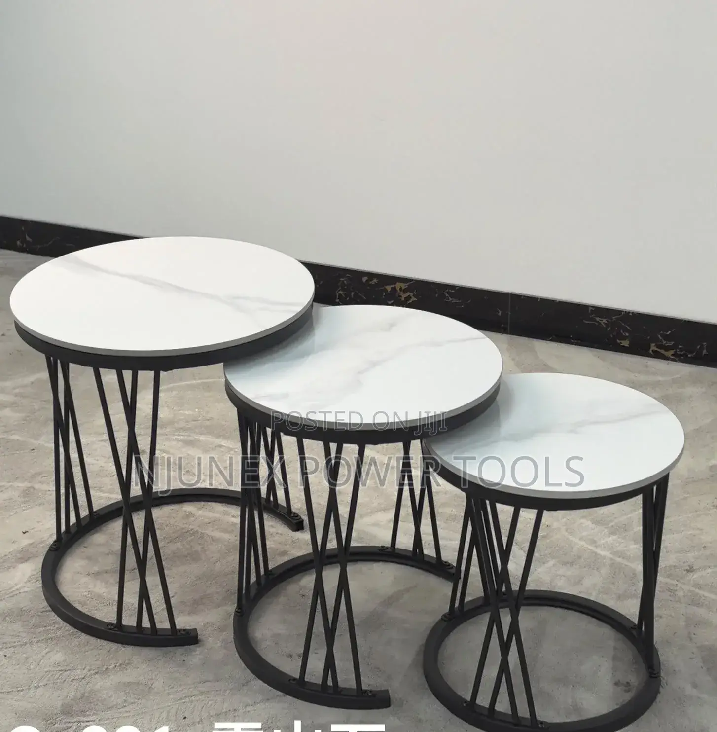 Coffee Table Set *3-in-1* Round Nesting.