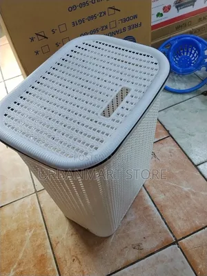Brand New 70 Litres Laundry Basket With Lid – Large Size