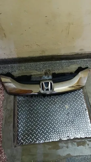 Front Grille Honda Odyssey 2015
