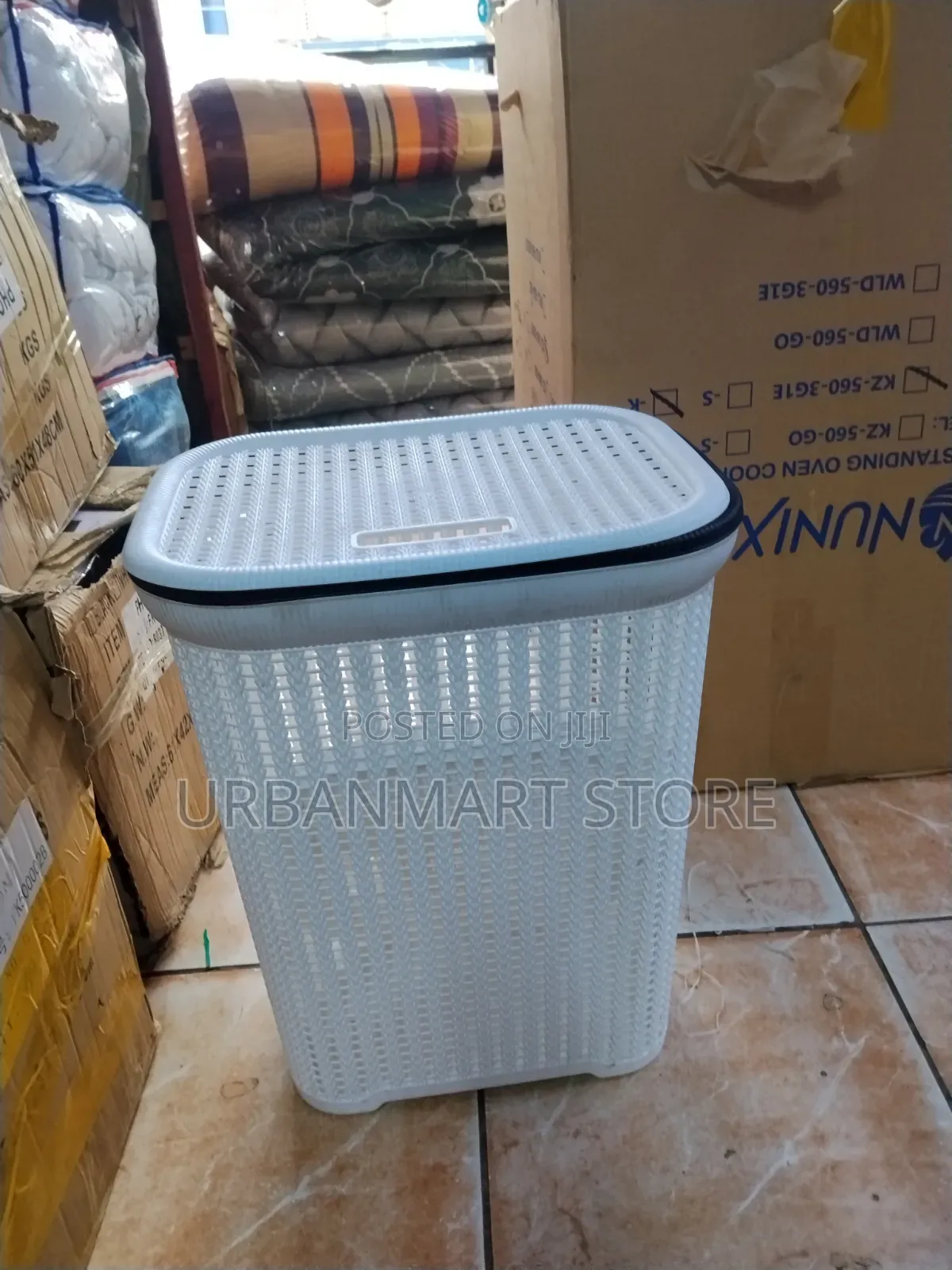 Large Laundry Storage Basket With Lid 46×42×32cm-70 Litres