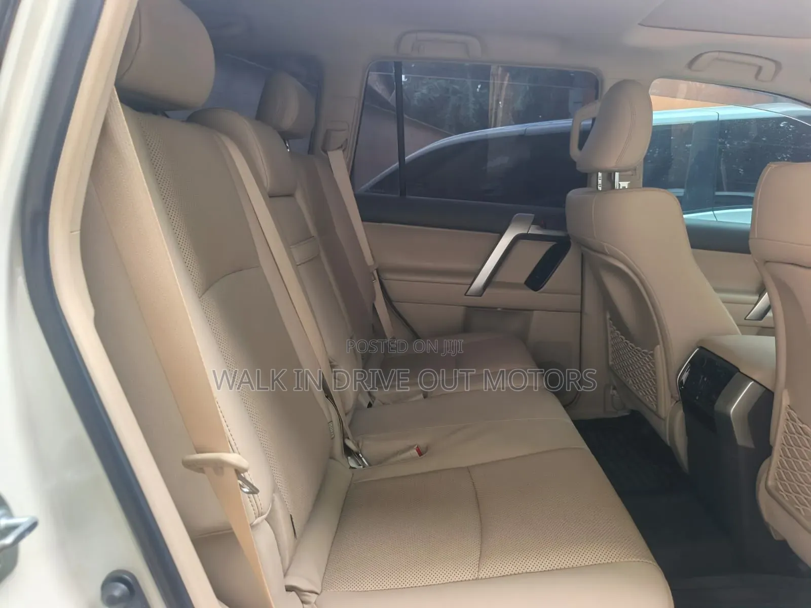 Toyota Land Cruiser 2021 White