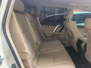 Toyota Land Cruiser 2021 White
