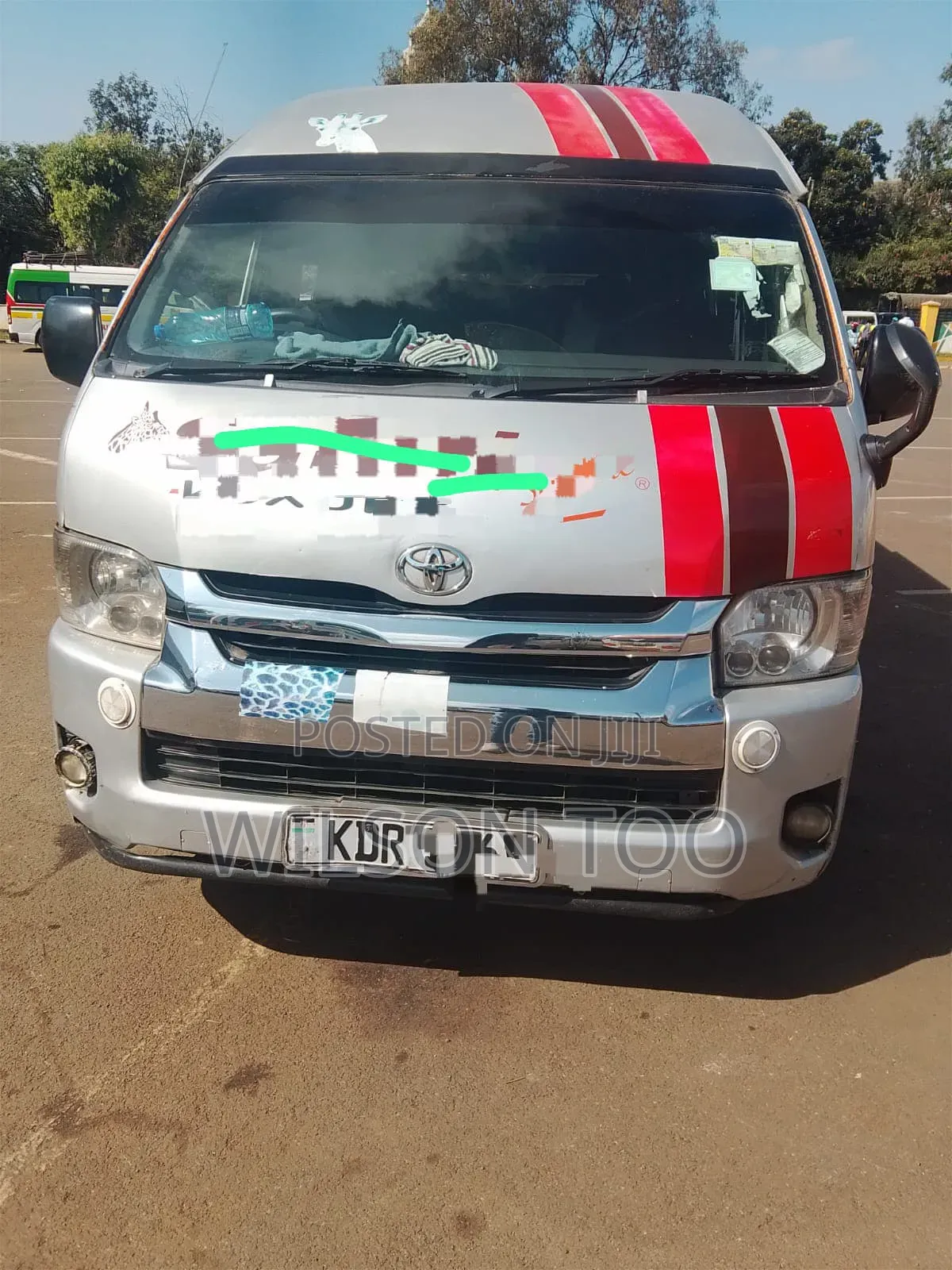 Toyota HiAce 2021 White