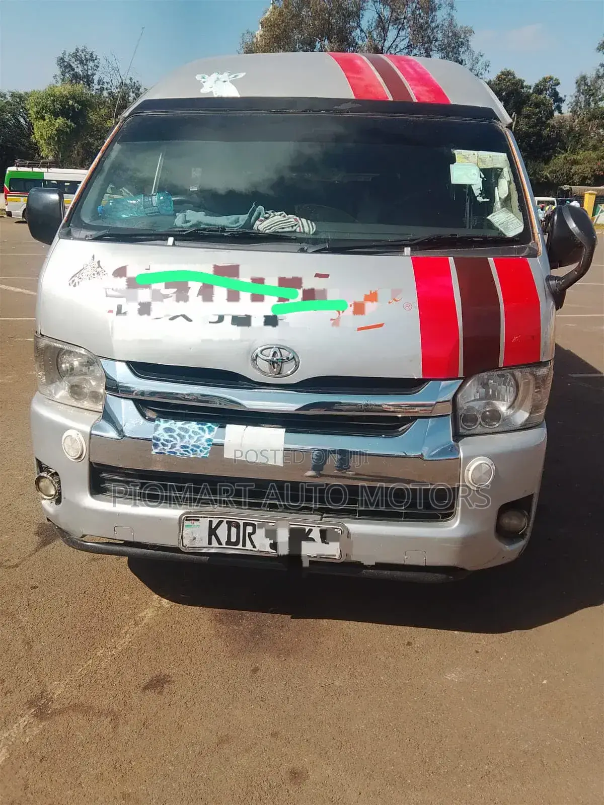 Toyota HiAce 2021 White