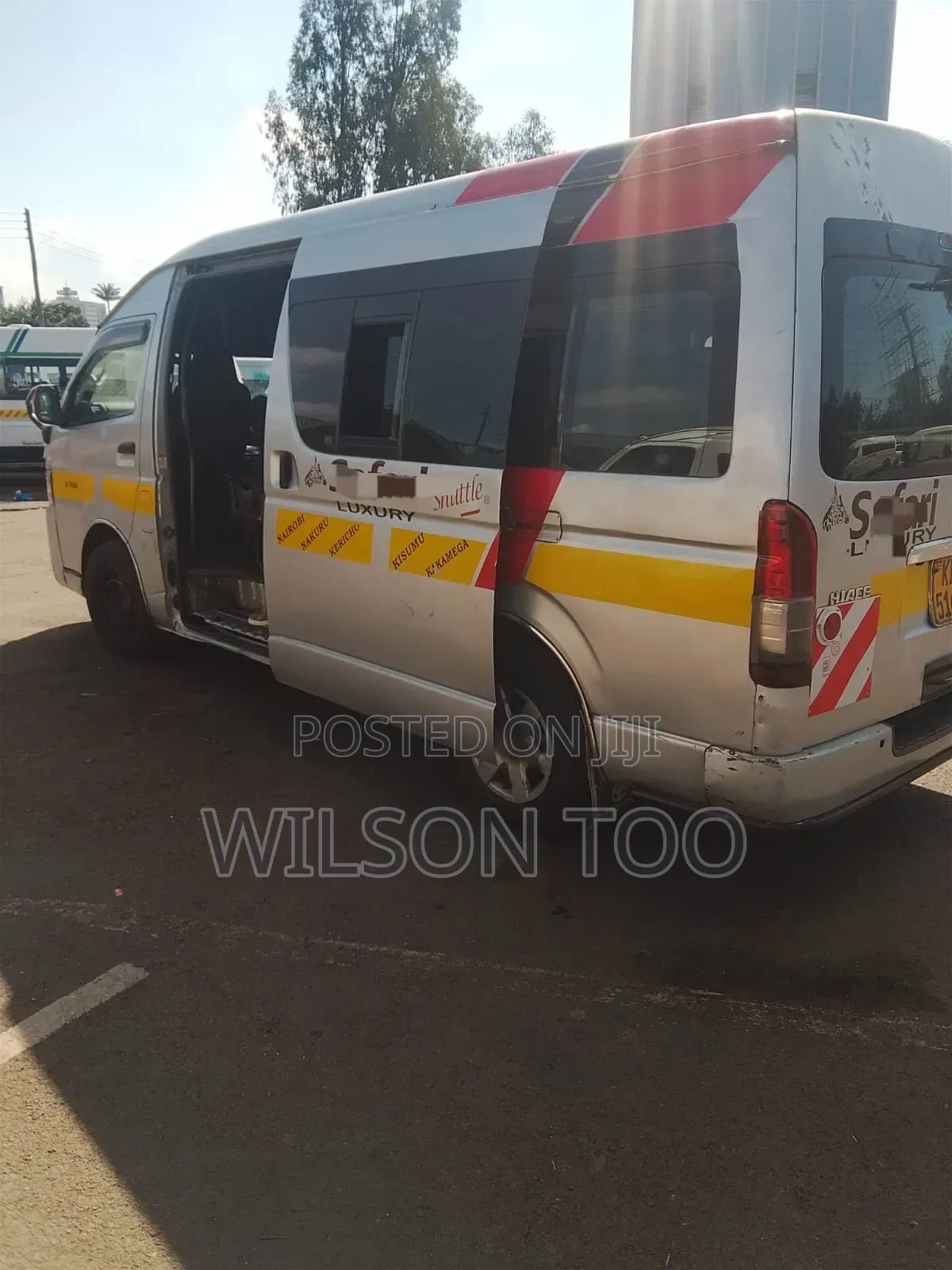 Toyota HiAce 2021 White