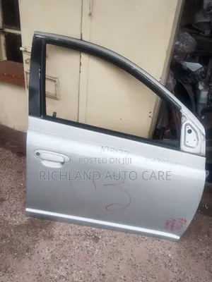 Front Door Toyota Platz 2001