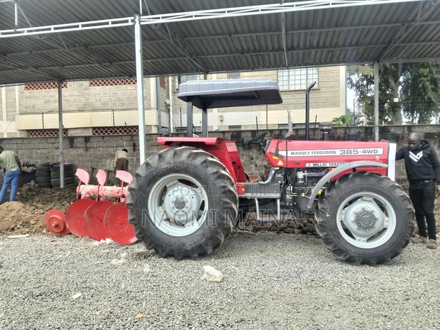 Massey Ferguson MF385 4x4 + Brand New Plough