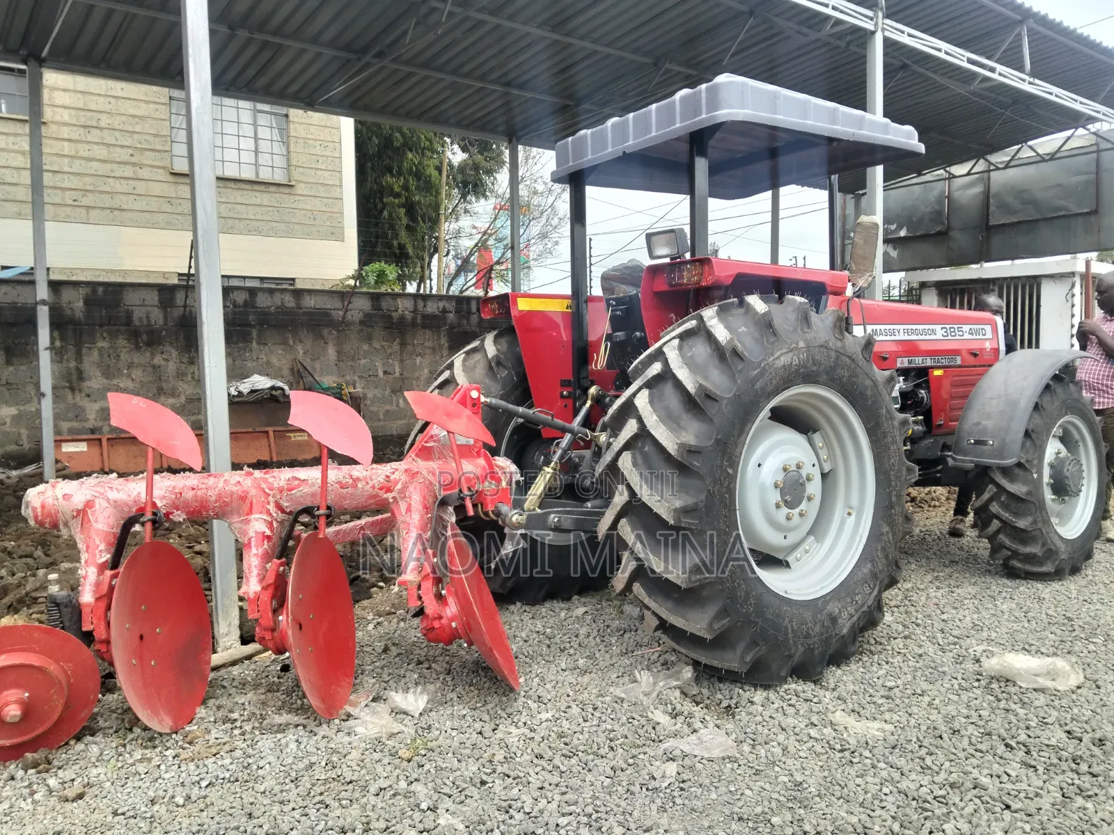 Massey Ferguson MF385 4x4 + Brand New Plough