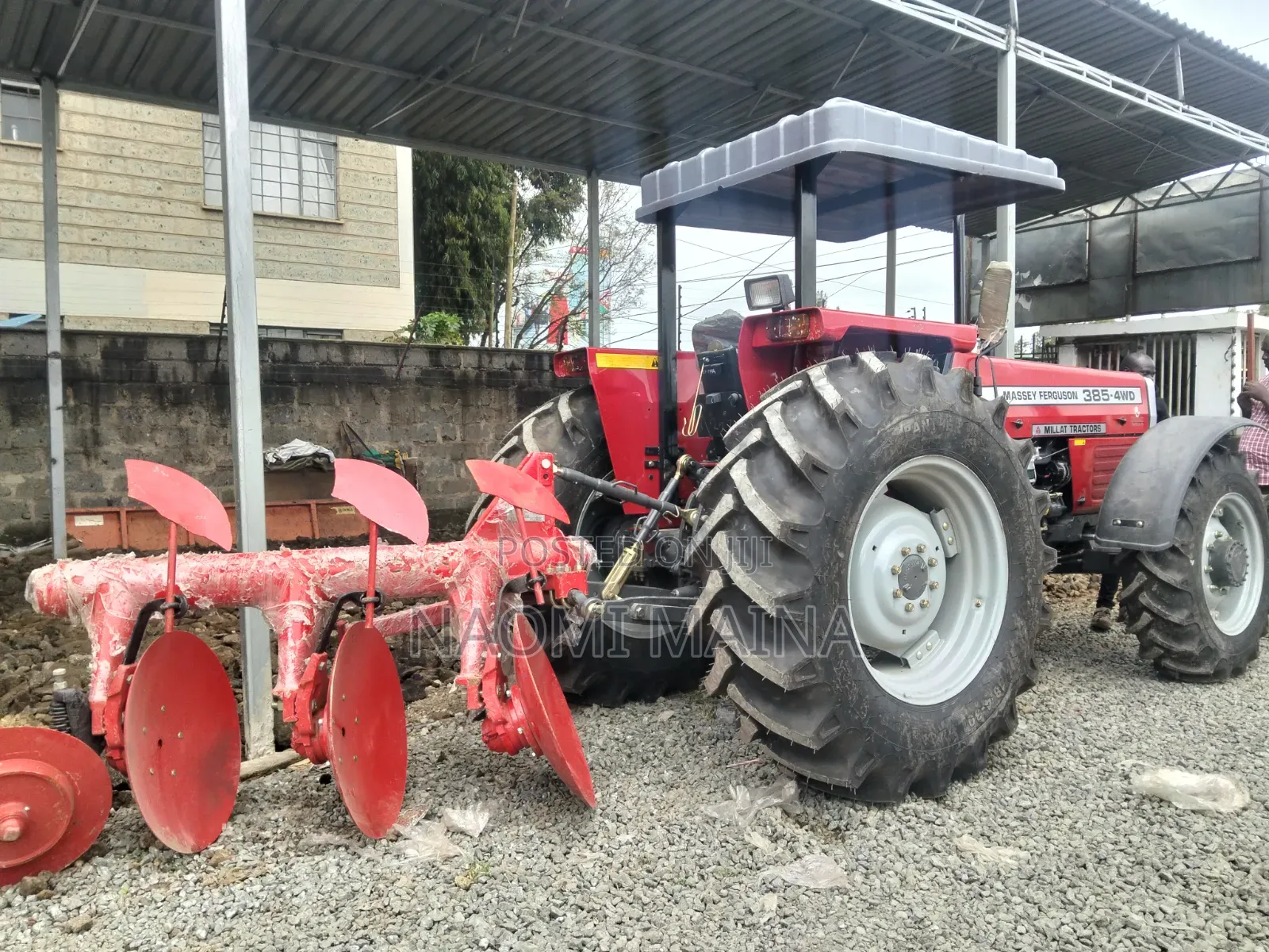 Massey Ferguson MF385 4x4 + Brand New Plough