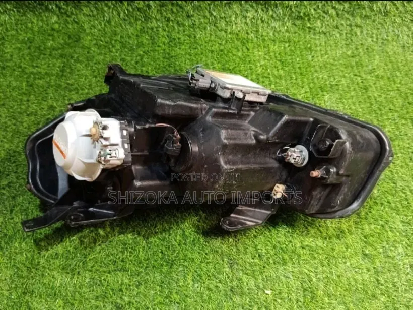 Headlight Assy Rh Suzuki Sx4 Xenon 2007