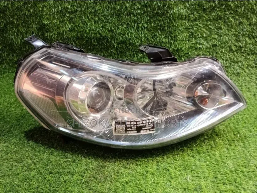 Headlight Assy Rh Suzuki Sx4 Xenon 2007