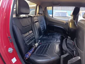 Mitsubishi L200 2012 Red