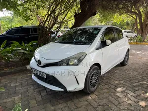 Toyota Vitz 1.3 FWD 5dr 2016 White