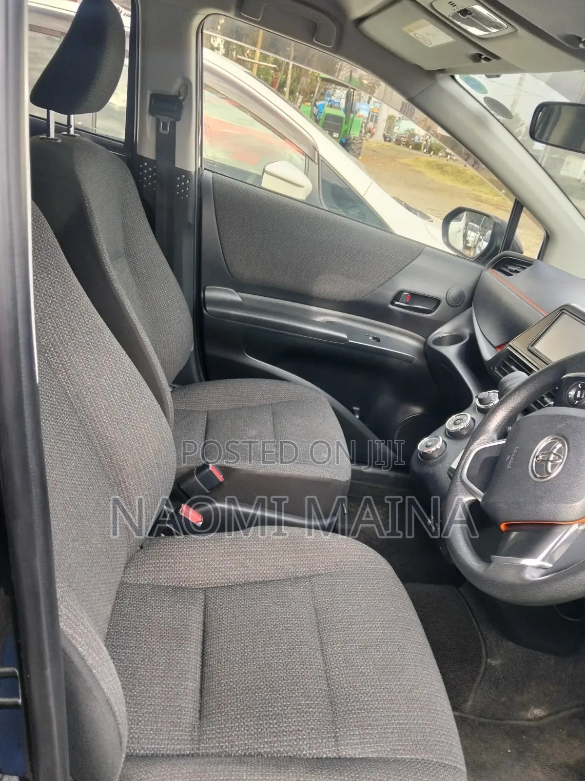 Toyota Sienta 1.5 AWD (6-seater) 2020 Black