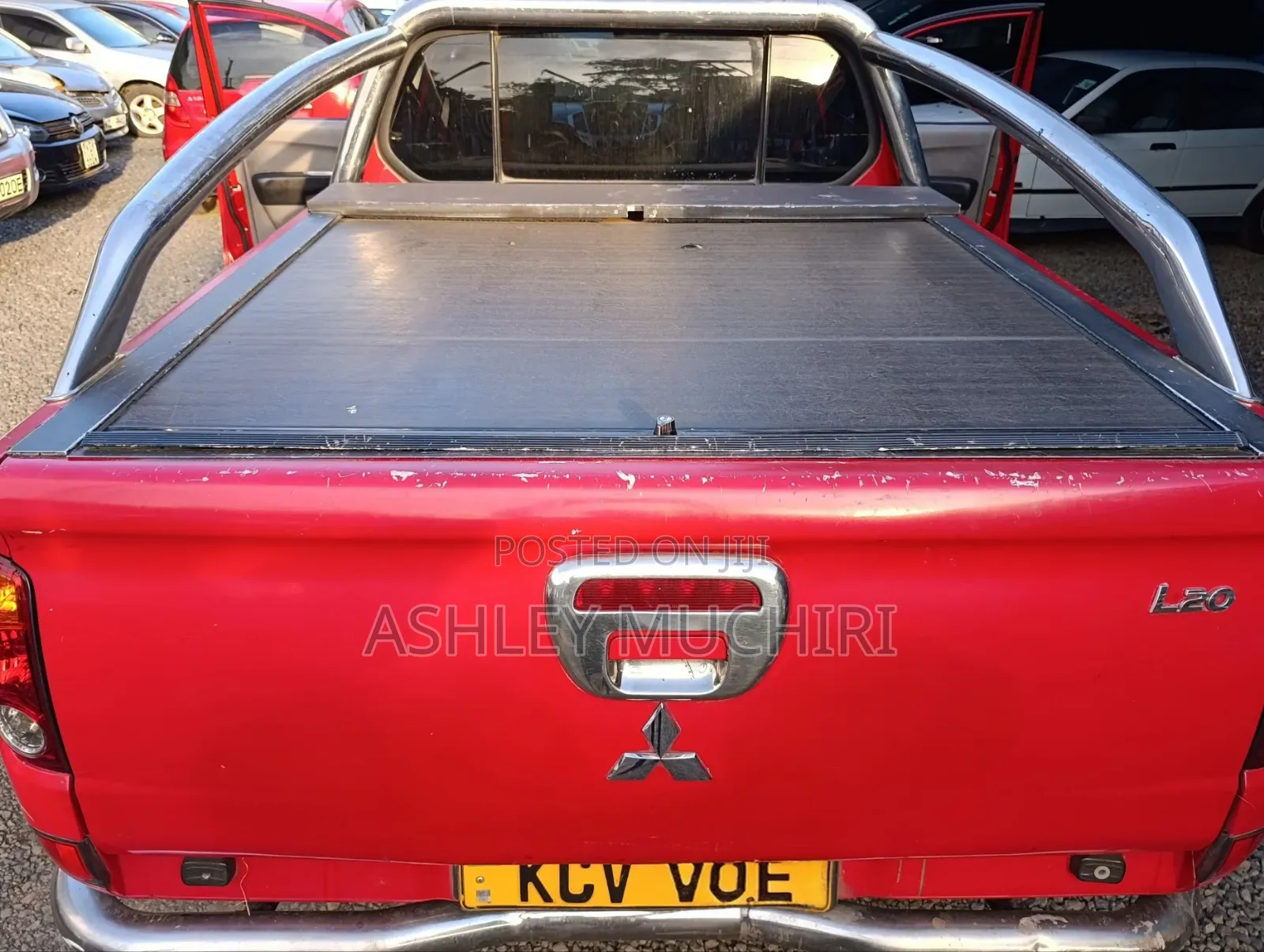 Mitsubishi L200 2012 Red