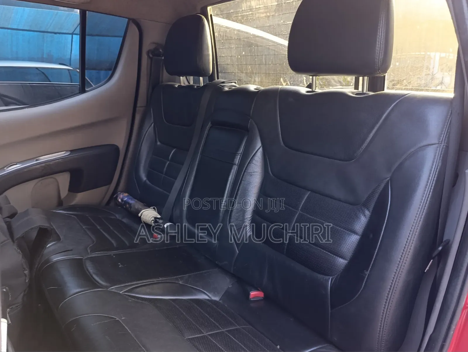 Mitsubishi L200 2012 Red