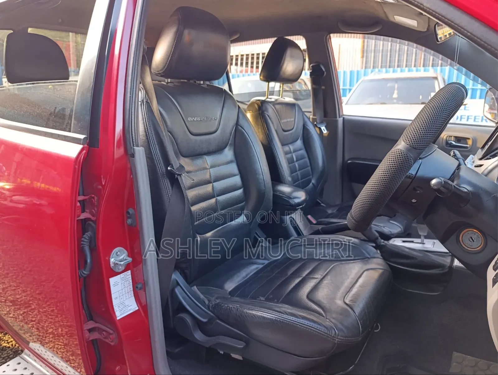 Mitsubishi L200 2012 Red