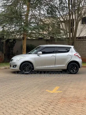 Suzuki Swift 2013 Silver