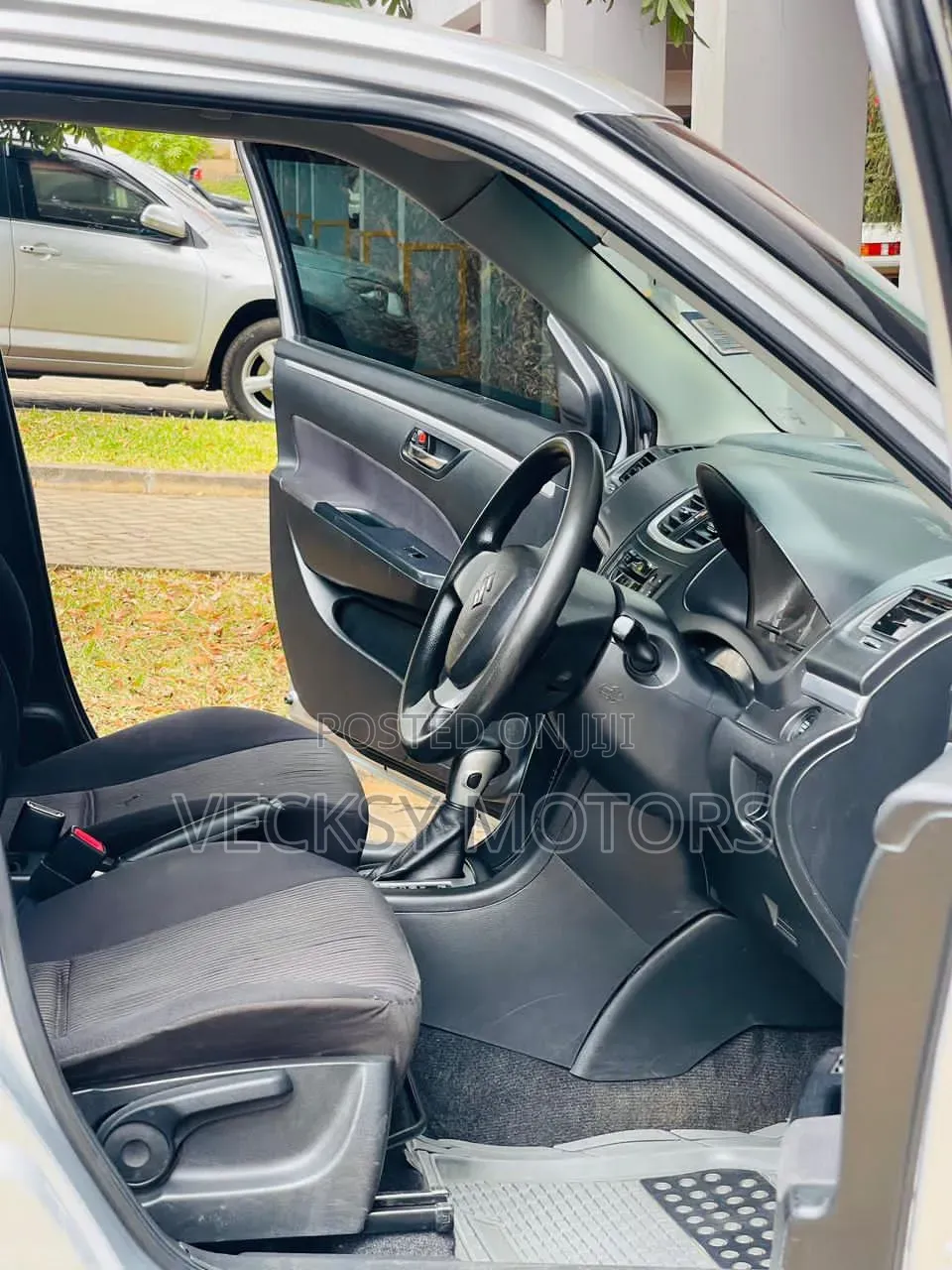 Suzuki Swift 2013 Silver