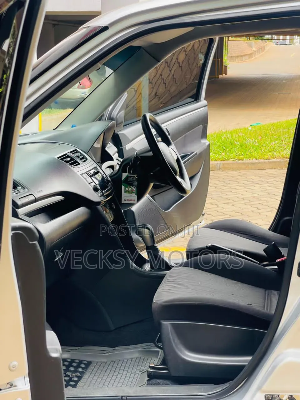 Suzuki Swift 2013 Silver