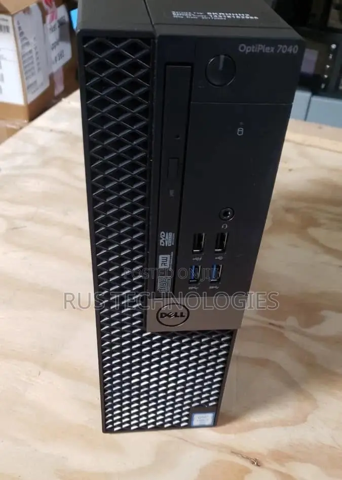 Desktop Computer Dell OptiPlex 7040 8GB Intel Core i5 HDD 500GB