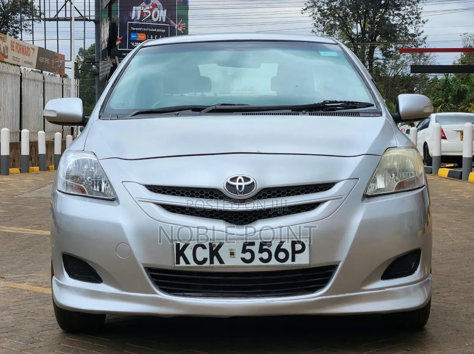 Toyota Belta 2009 Silver