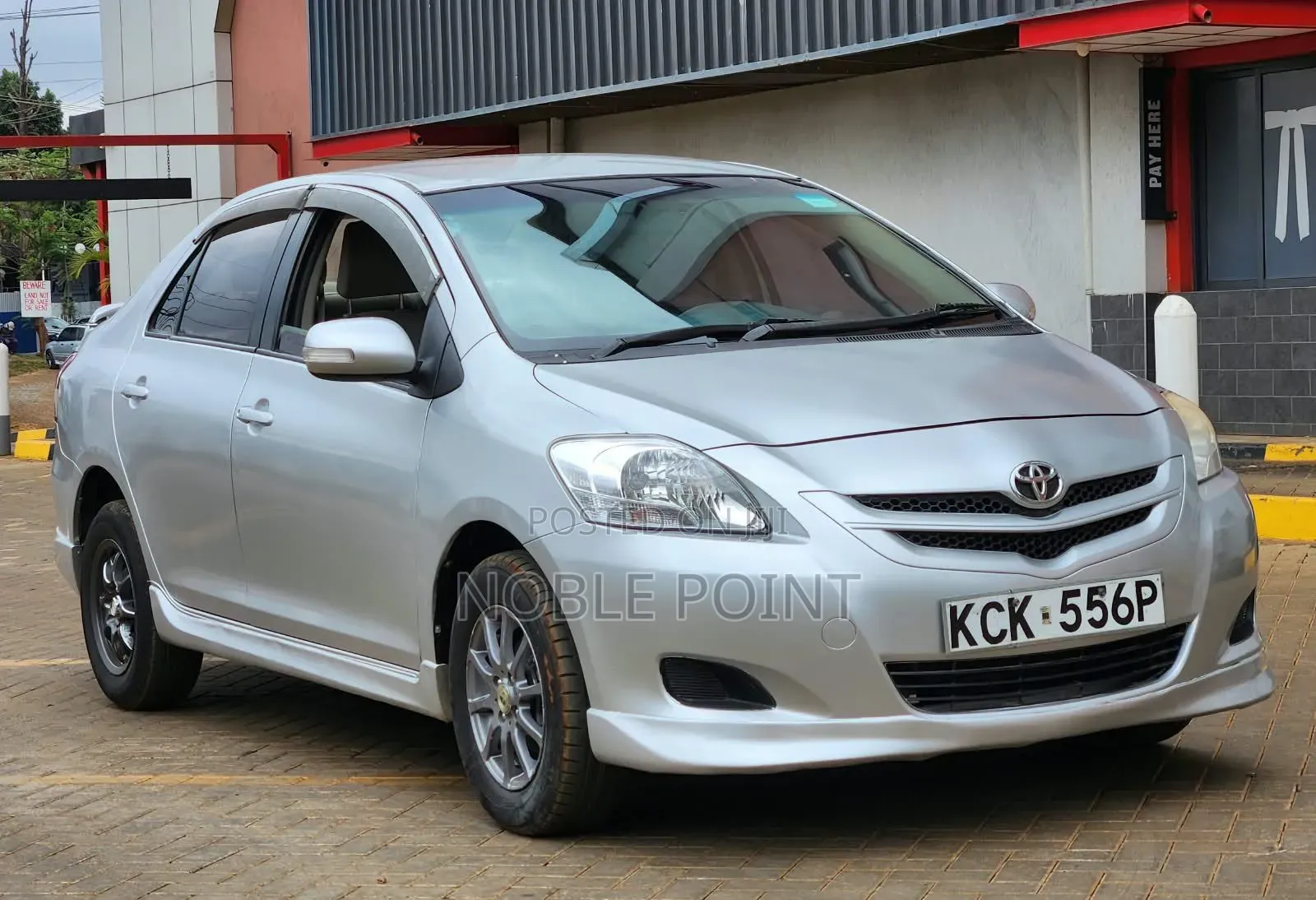 Toyota Belta 2009 Silver