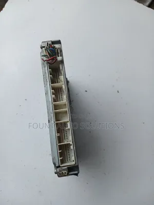 Engine Control Hnit Toyota Alphard 2005