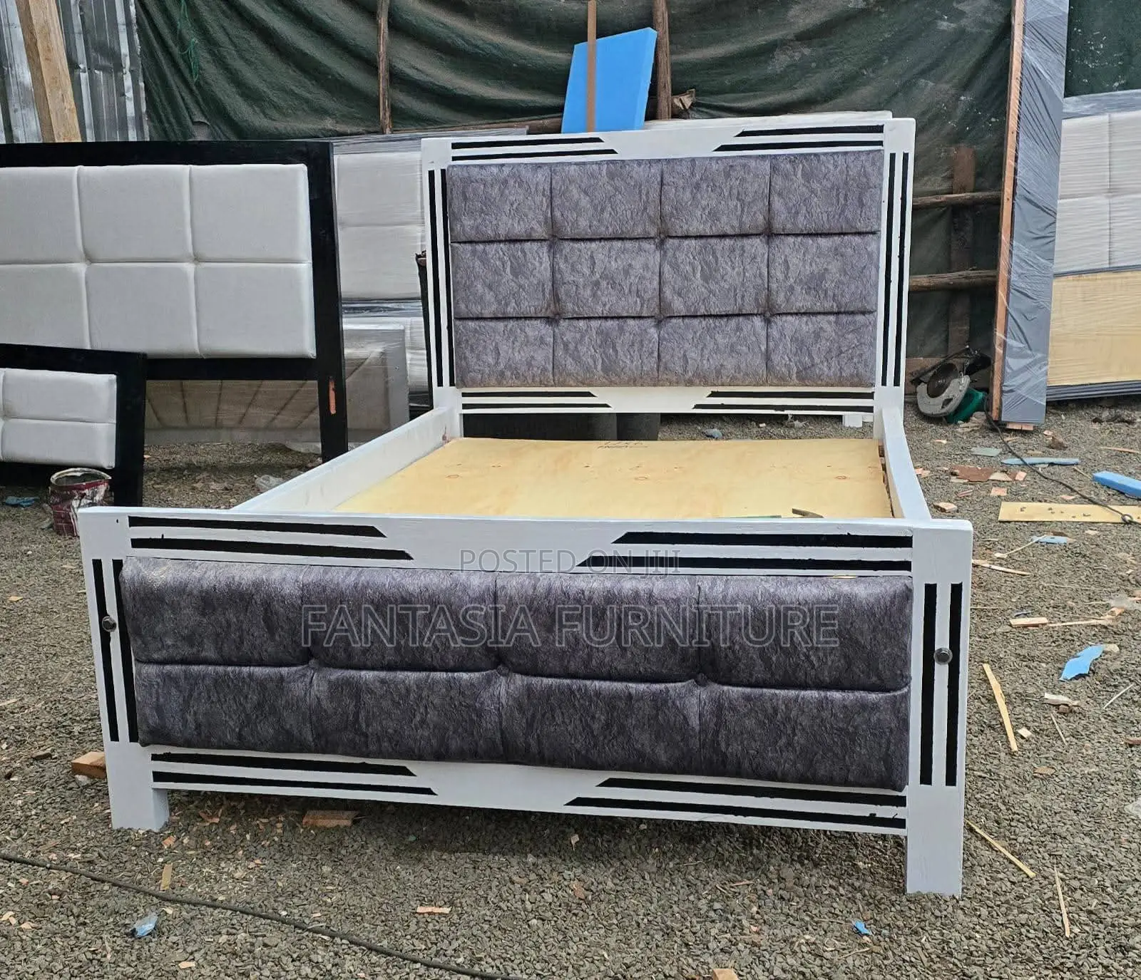5x6 Grey Grid Mocket Bed: Pay on Delivery