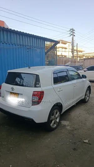 Toyota IST 2009 White