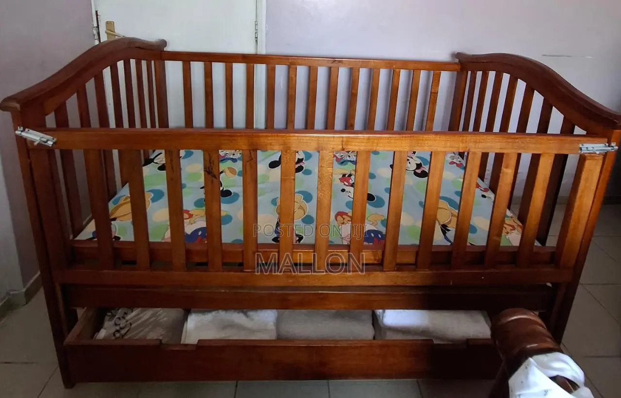 Baby Cot With Mattress and Drawer