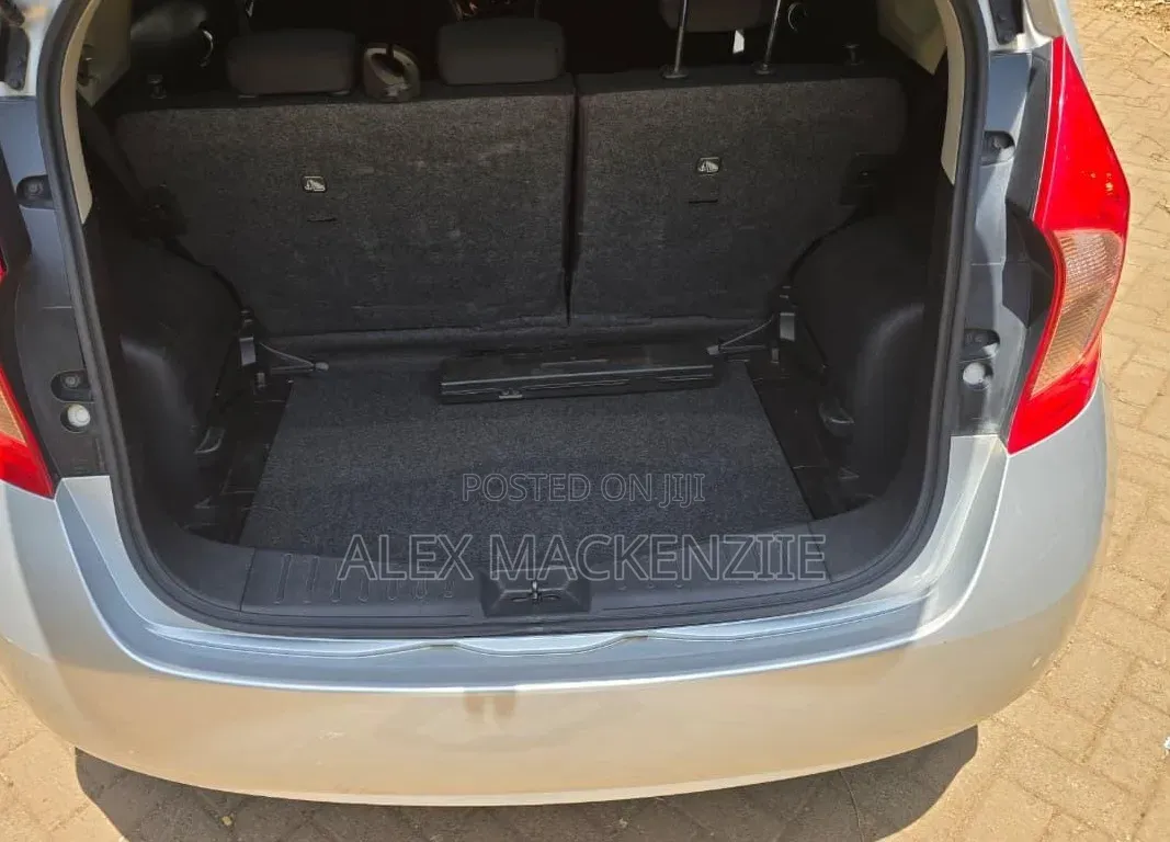 Nissan Note 2018 Silver