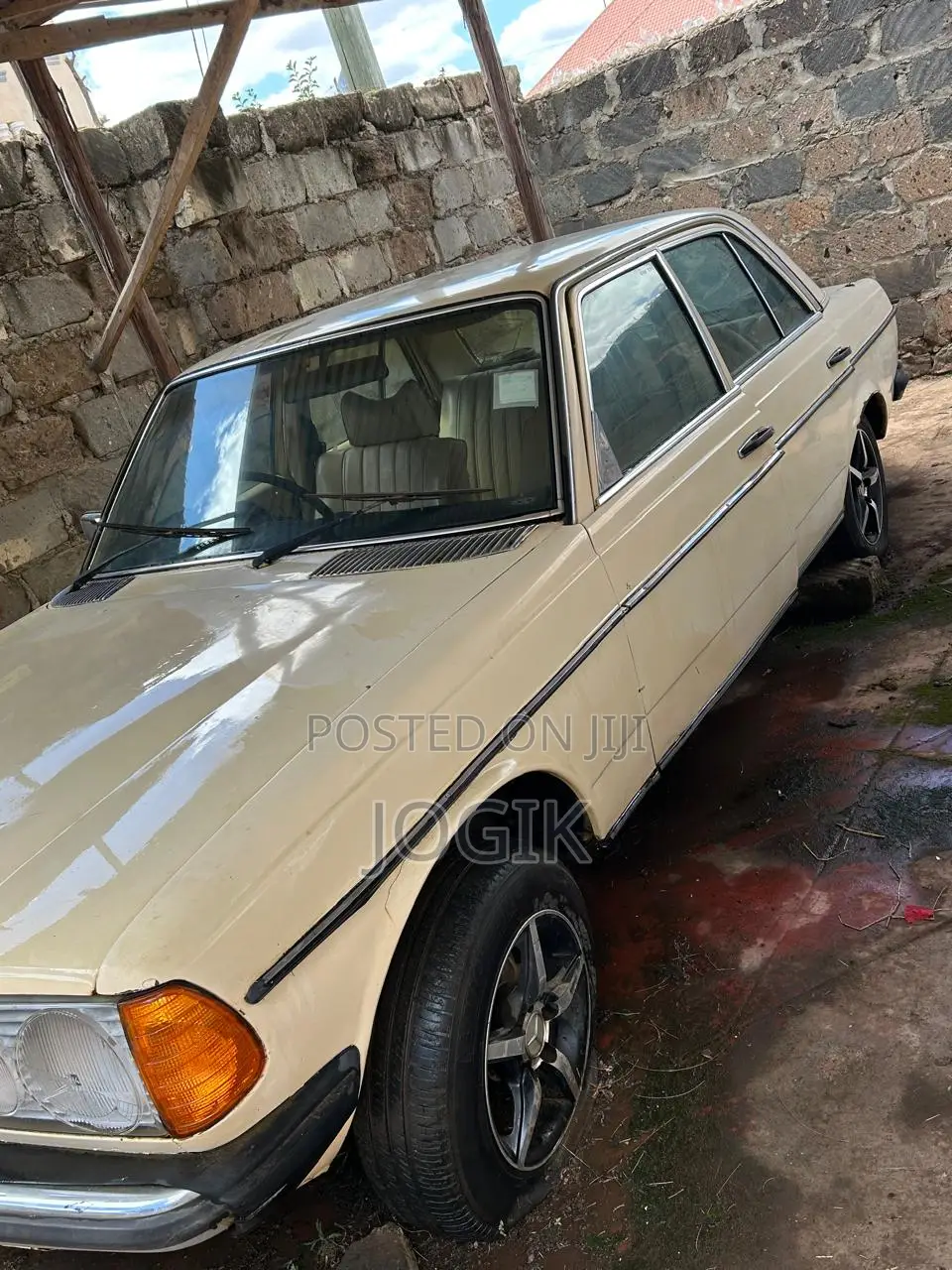 Mercedes-Benz 200 D Automatic 1979 Beige