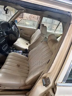 Mercedes-Benz 200 D Automatic 1979 Beige