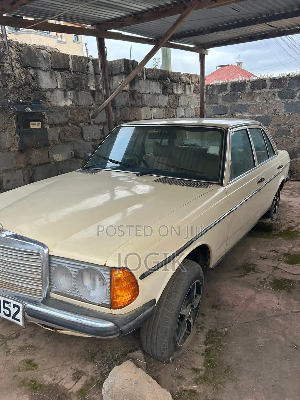 Mercedes-Benz 200 D Automatic 1979 Beige