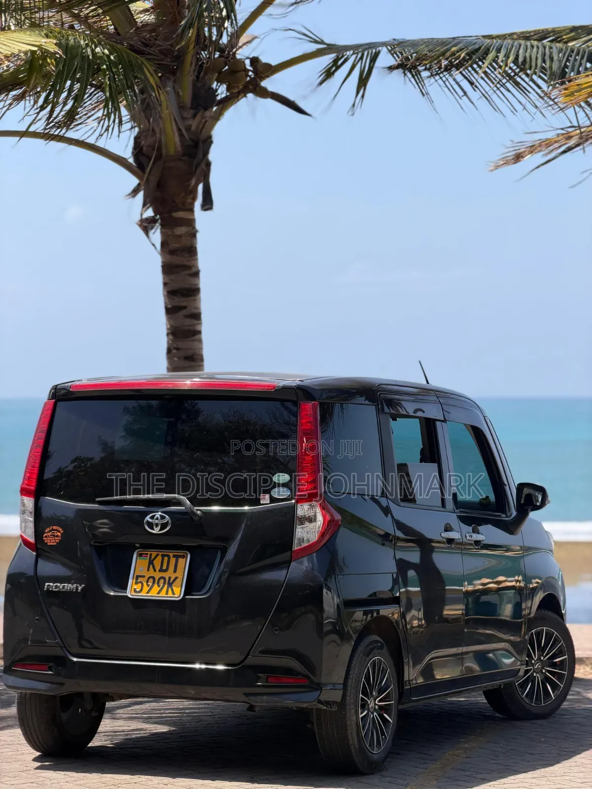 Toyota Roomy 2017 Black
