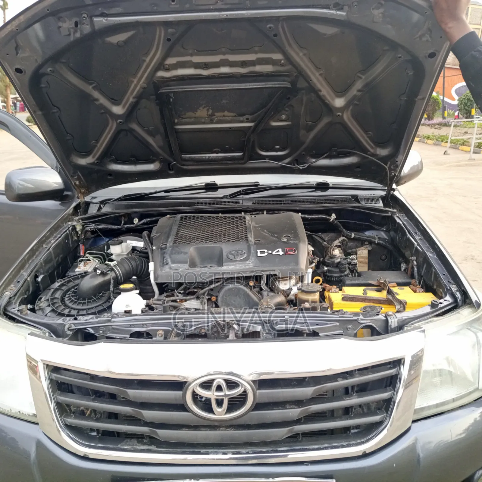 Toyota Hilux 2013 Gray
