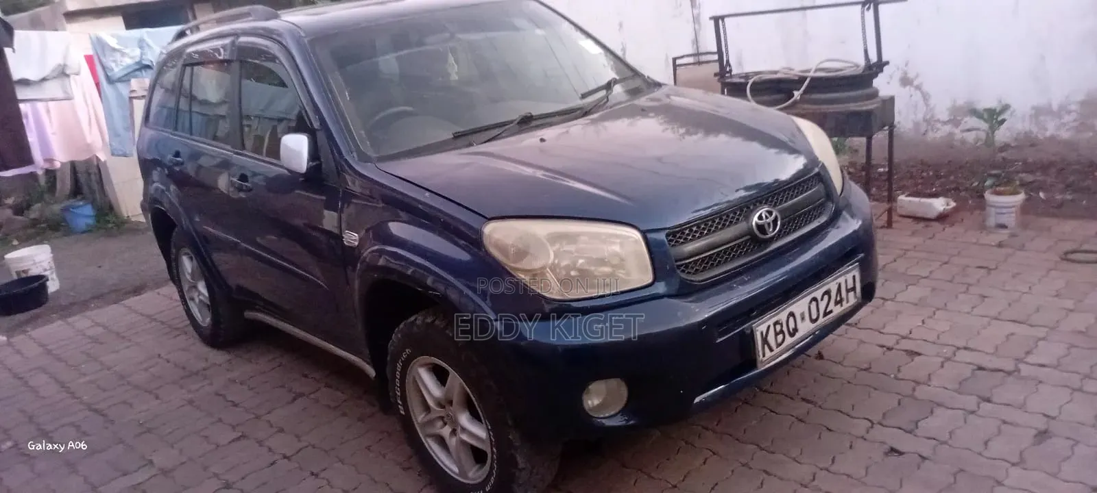 Toyota RAV4 2004 Blue