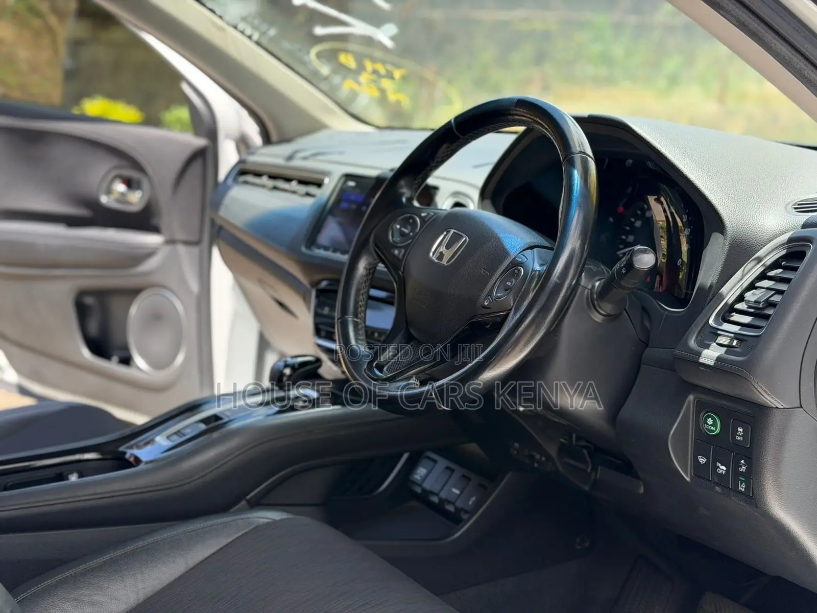 Honda Vezel 2020 White