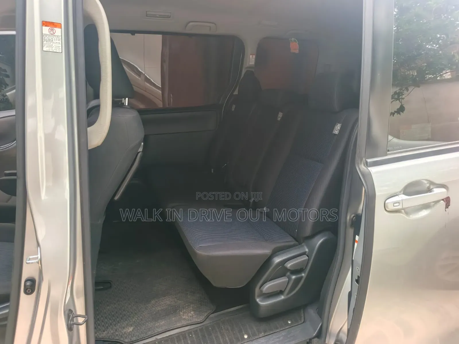 Toyota Noah 2020 Silver