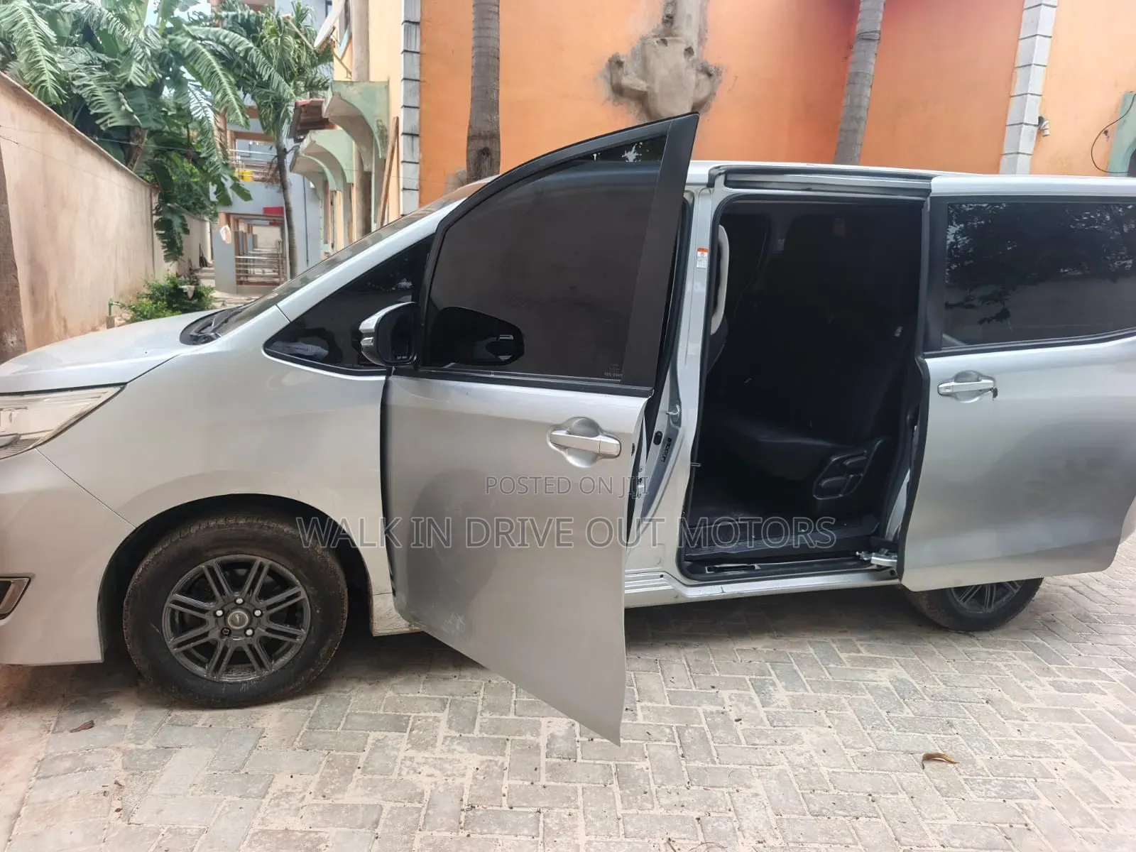 Toyota Noah 2020 Silver