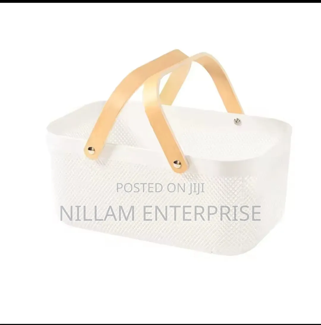 Large Mesh Plastic Baskets With Wooden Handle.