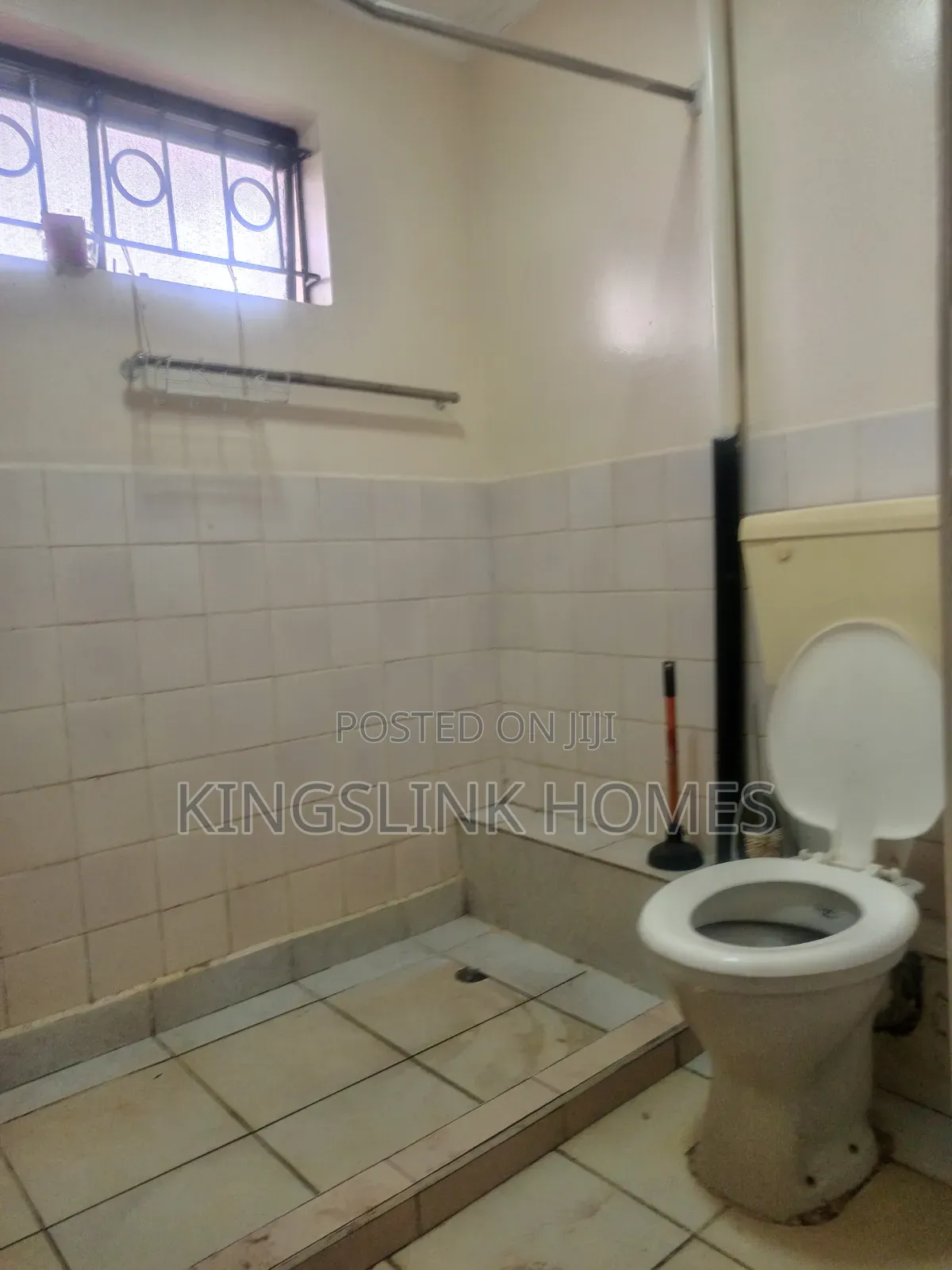 3bdrm Maisonette in Madaraka for rent