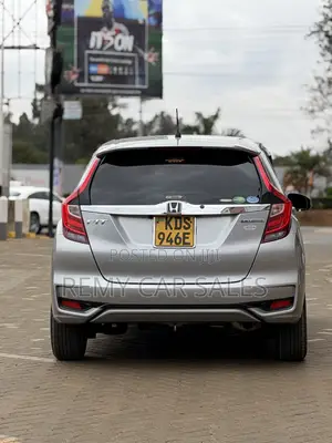Honda Fit 2017 Silver
