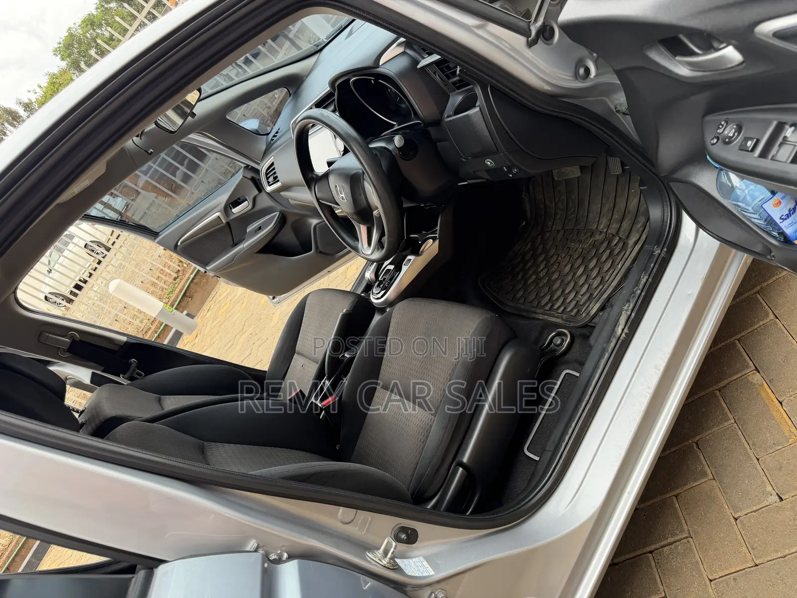 Honda Fit 2017 Silver