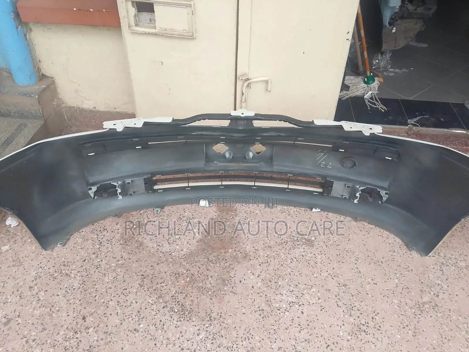 Front Bumper Toyota Ractis Ncp100