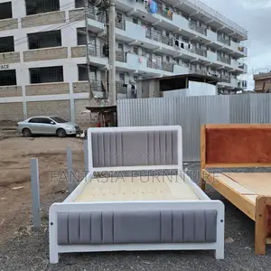 5x6 Executive Grey Tufted Mocket Bed: Free Delivery