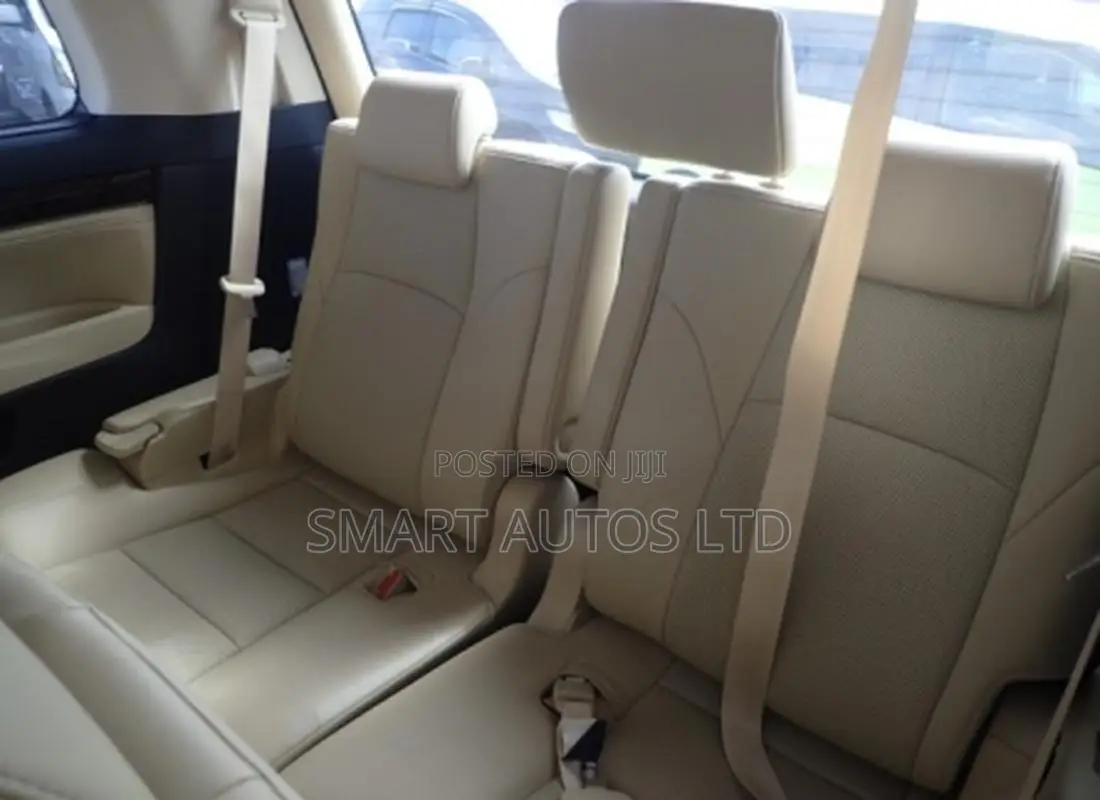 Toyota Vellfire Hybrid Executive Lounge E-Four 7-Seater 2019 Black