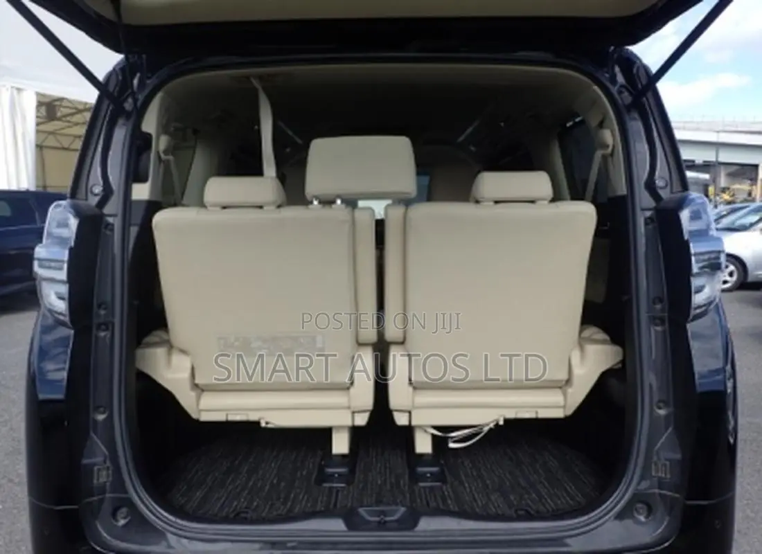 Toyota Vellfire Hybrid Executive Lounge E-Four 7-Seater 2019 Black
