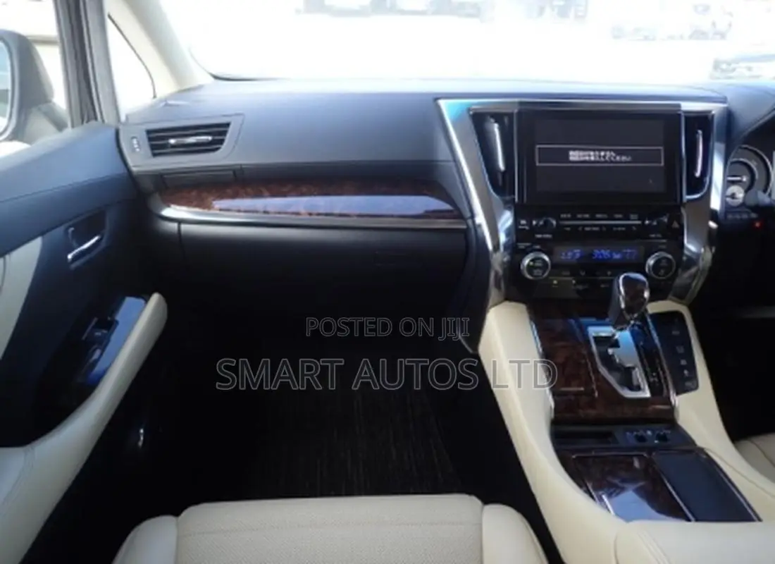 Toyota Vellfire Hybrid Executive Lounge E-Four 7-Seater 2019 Black